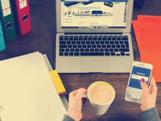 Scoprire i profili falsi su Facebook