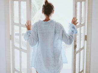 10 trucchi per Alzarsi Presto e Dormire Bene