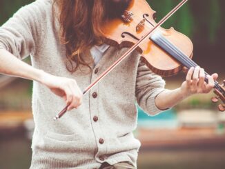 Suonare il violino e il problema della tendinite